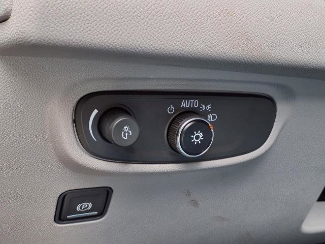 Used 2023 GMC Terrain SLE w/ Driver Convenience Package FWD image 14