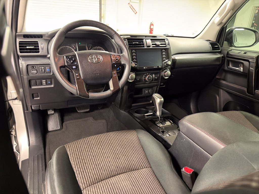 Used 2023 Toyota 4Runner TRD Off-Road AWD/4WD image 27