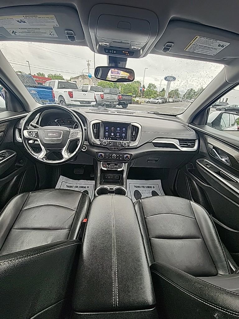 Used 2023 GMC Terrain SLT image 15