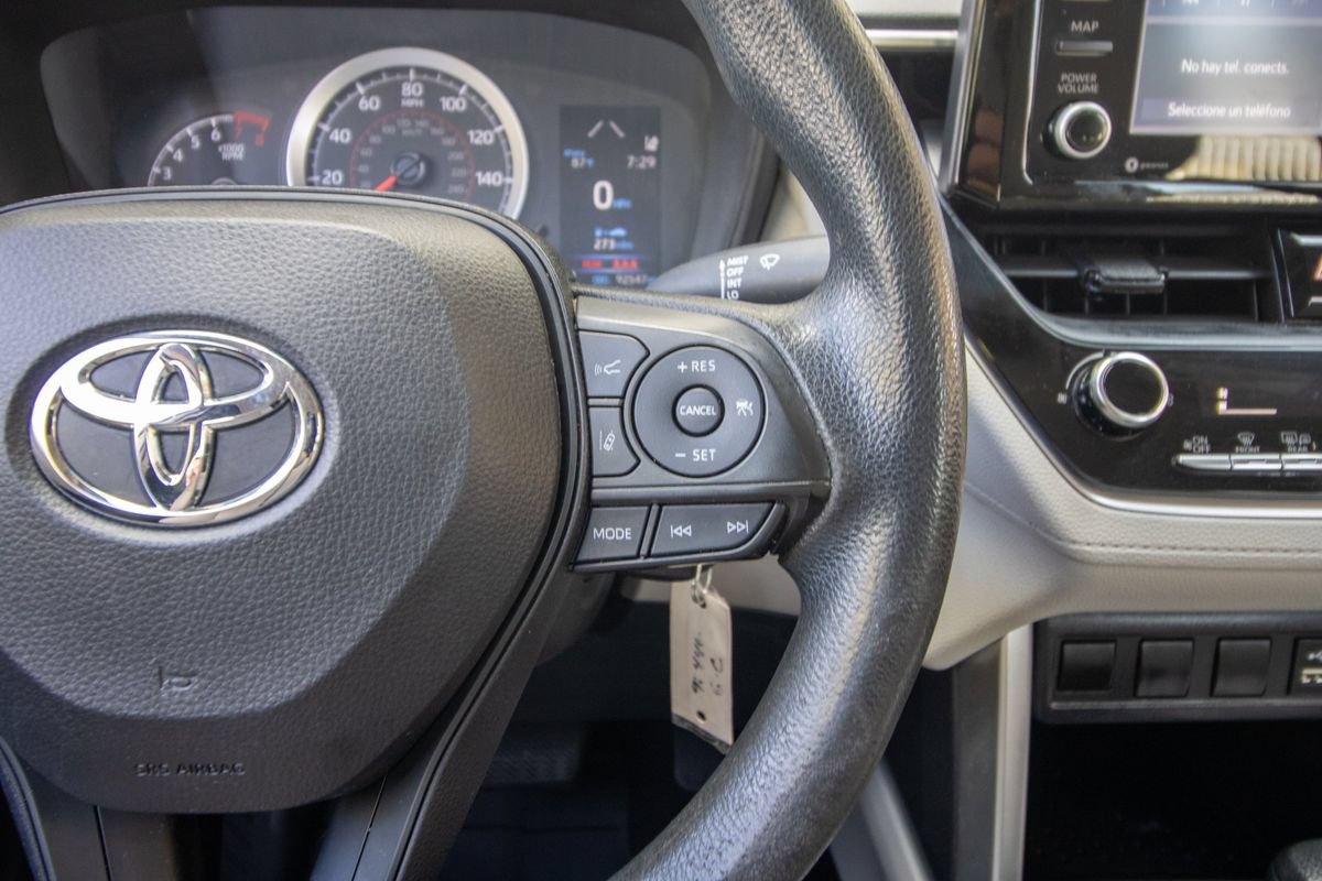 Used 2022 Toyota Corolla Cross L FWD image 32