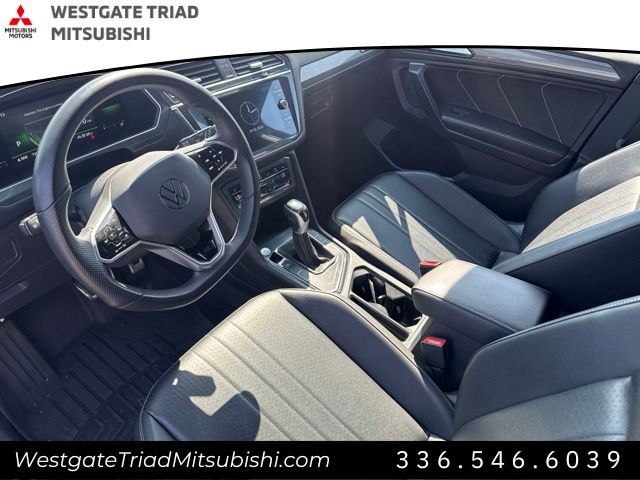 Used 2022 Volkswagen Tiguan SE R-Line FWD image 6
