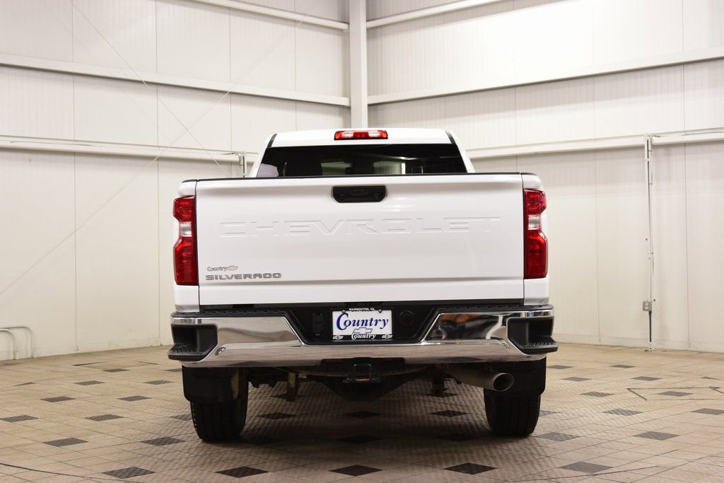 Used 2025 Chevrolet Silverado 2500 W/T w/ WT Convenience Package image 6