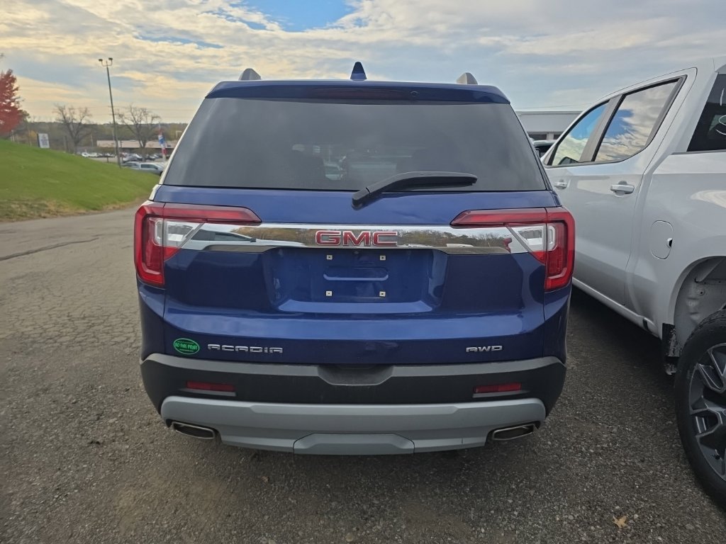 Used 2023 GMC Acadia SLT AWD/4WD image 9
