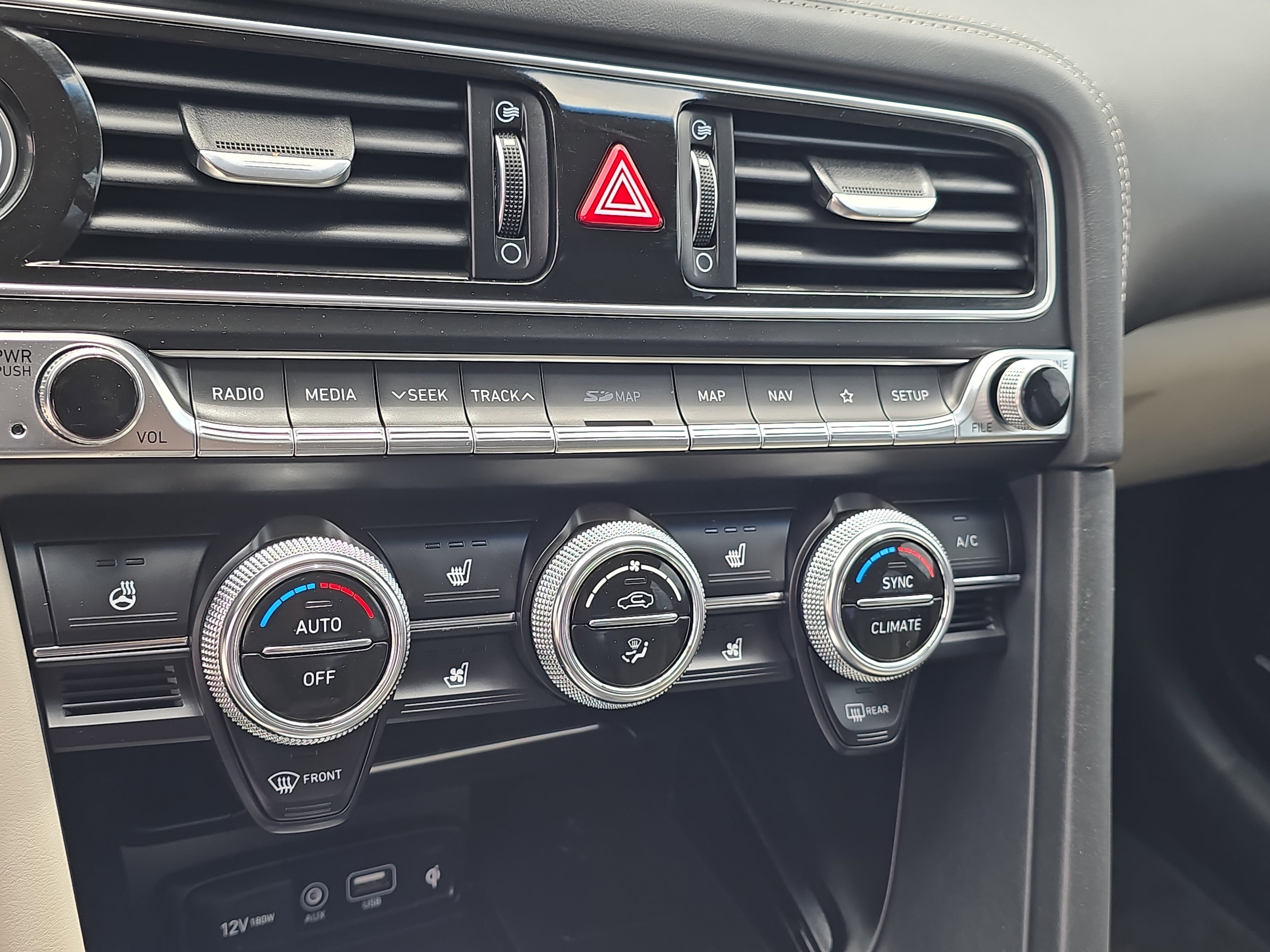 Used 2021 Genesis G70 2.0T w/ Prestige Package image 25