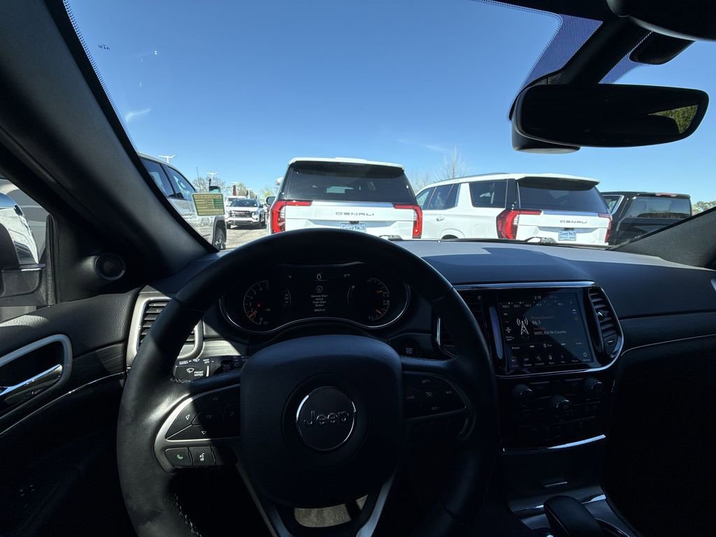 Used 2022 Jeep Grand Cherokee Limited image 16