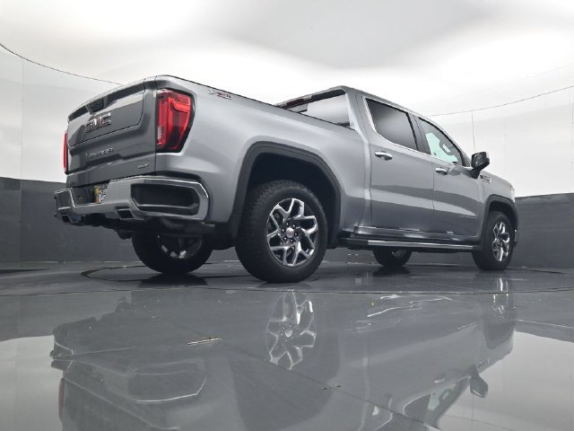 Used 2023 GMC Sierra 1500 SLT w/ SLT Premium Package AWD/4WD image 25