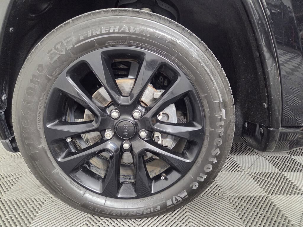 Used 2020 Jeep Grand Cherokee Altitude RWD image 8
