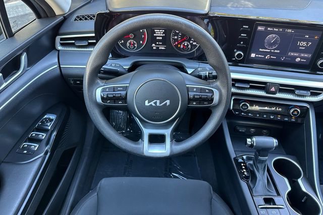 Used 2023 Kia K5 LXS image 16