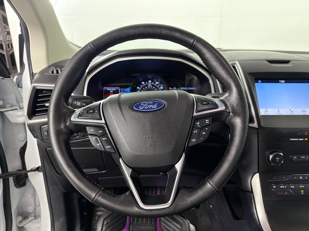 Used 2019 Ford Edge SEL w/ Equipment Group 201A AWD/4WD image 14