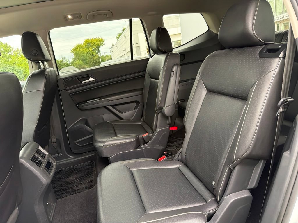 Used 2021 Volkswagen Atlas SEL AWD/4WD image 16
