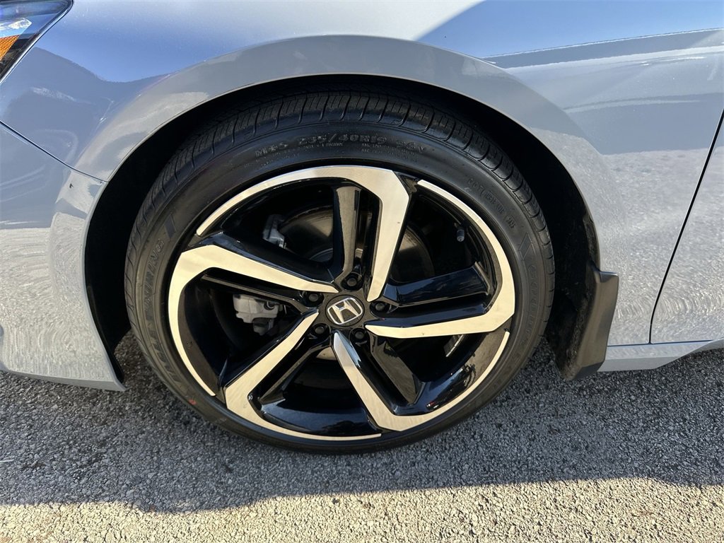 Used 2022 Honda Accord Sport image 2