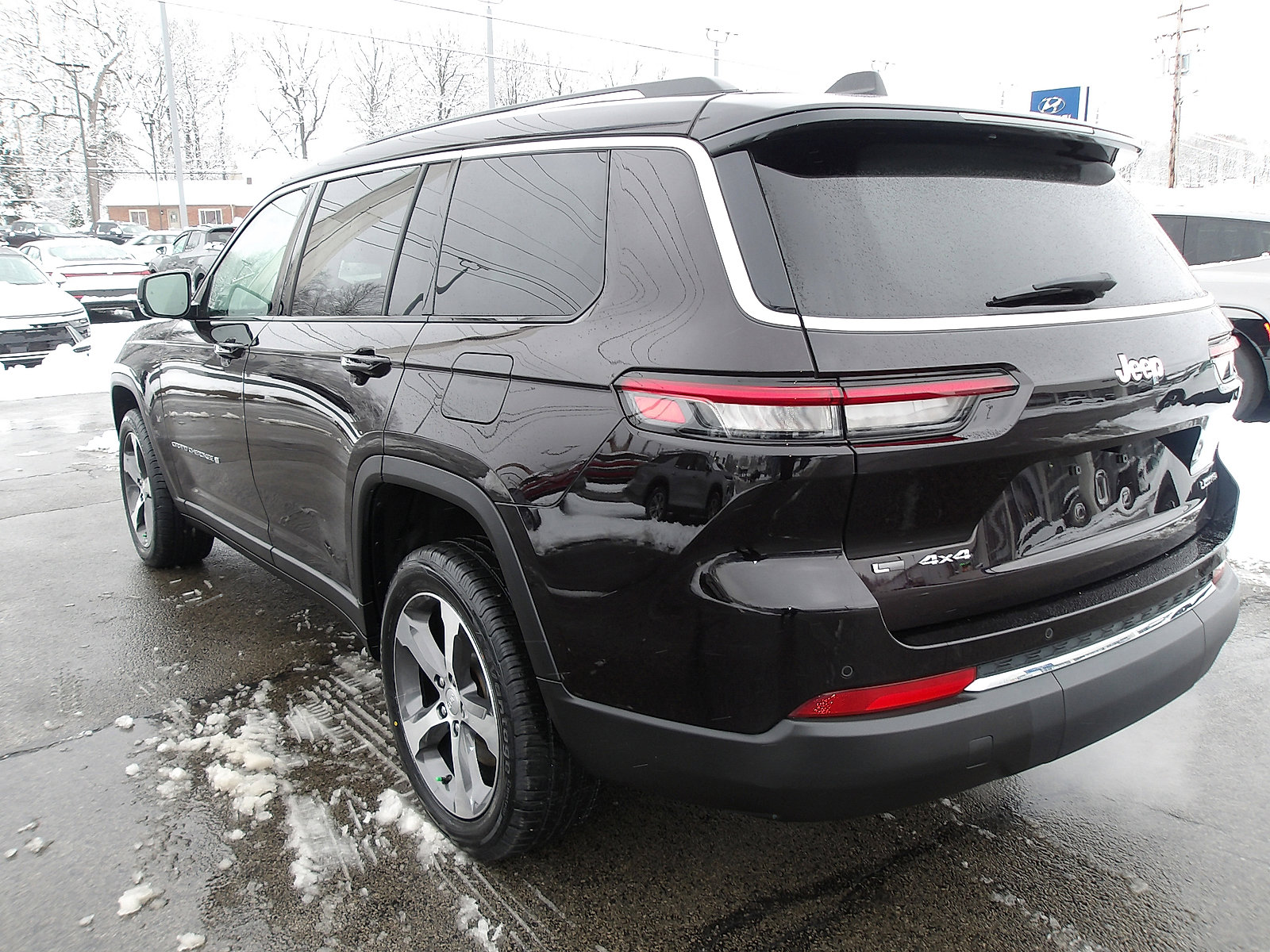 Used 2023 Jeep Grand Cherokee L Limited image 5