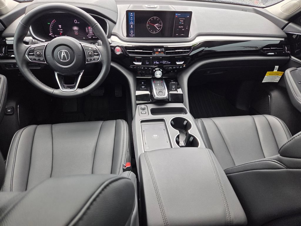 Used 2025 Acura MDX FWD image 9