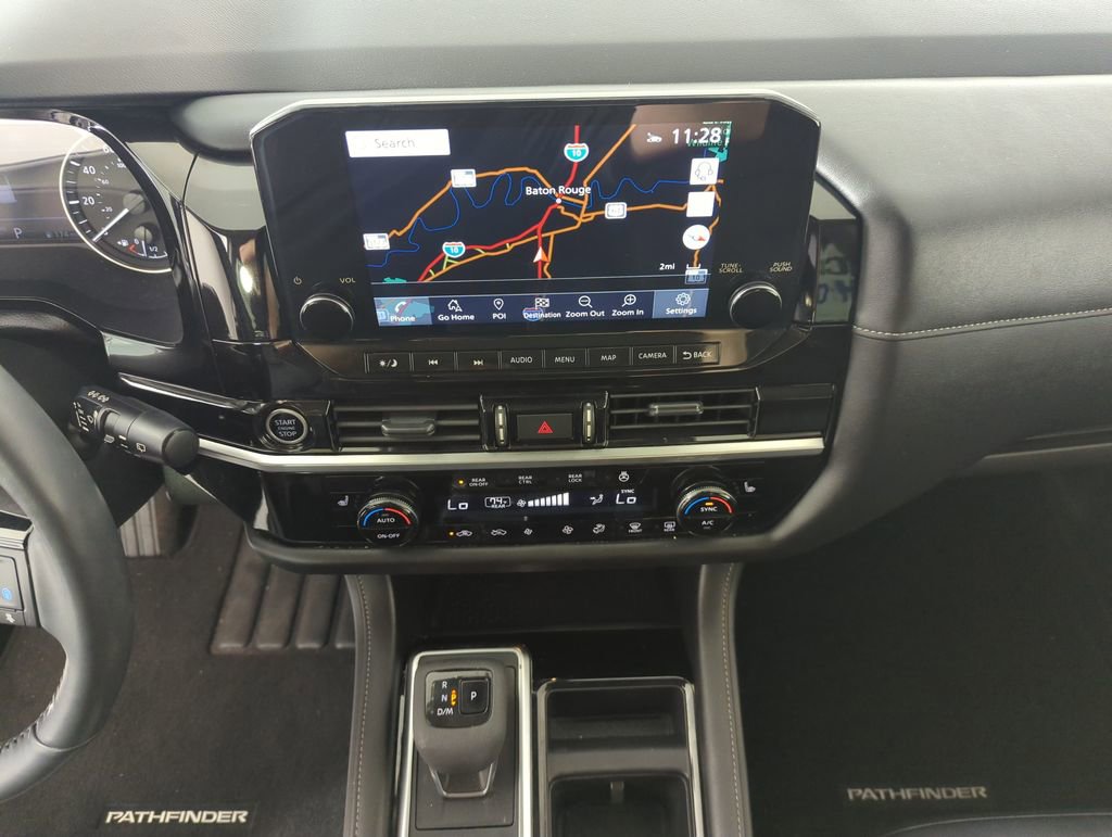 Used 2024 Nissan Pathfinder SL w/ Cargo Package image 14