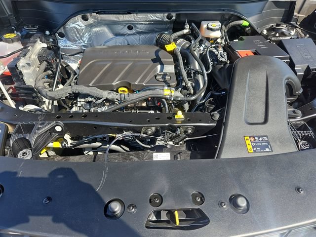 Used 2024 Chevrolet Trax LS FWD image 21