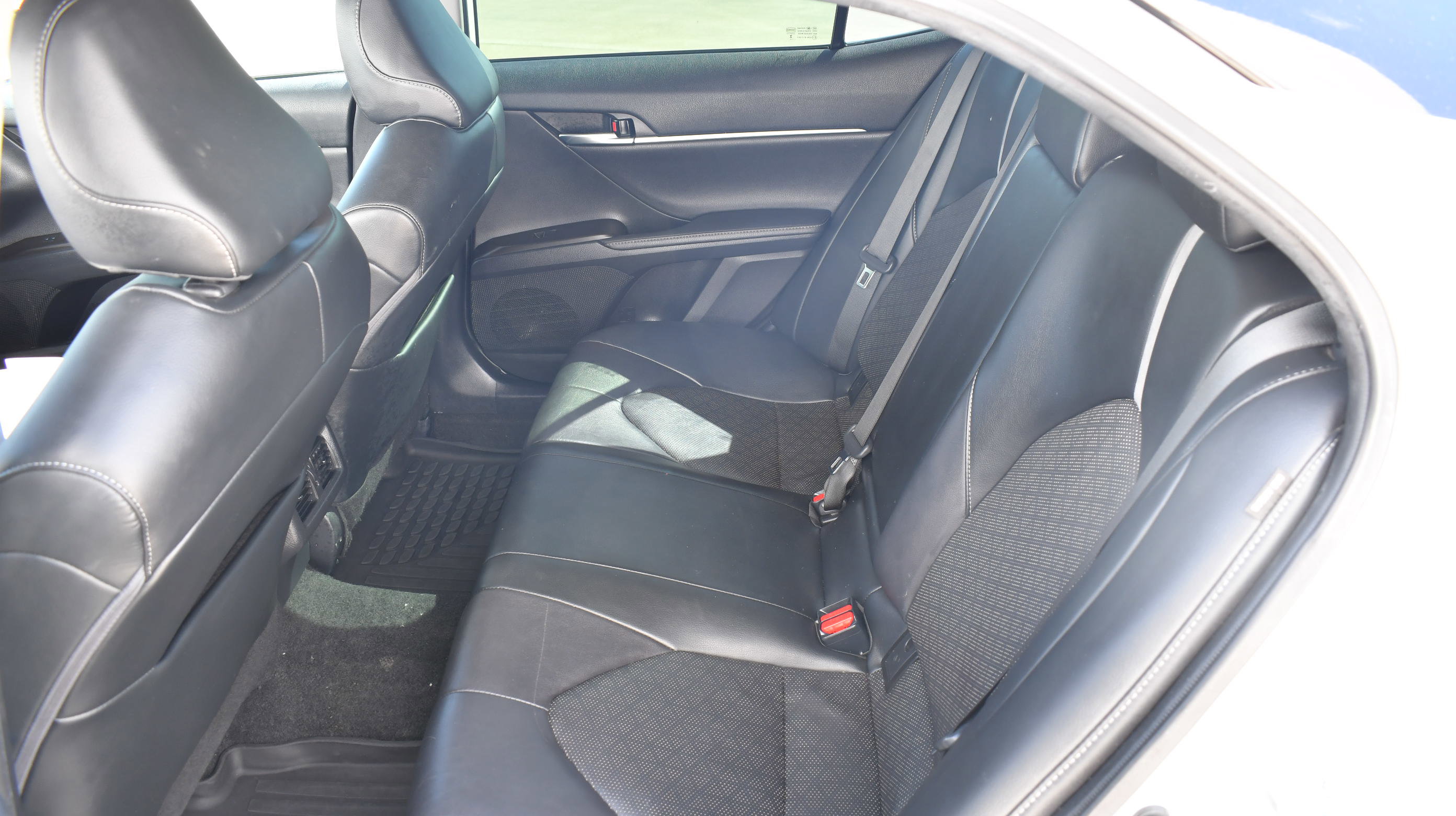 Used 2022 Toyota Camry XSE FWD image 23