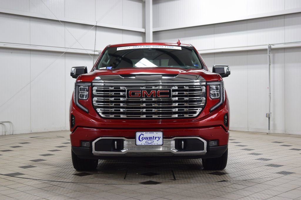 Used 2024 GMC Sierra 1500 Denali image 2