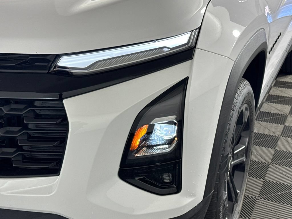 New 2026 Chevrolet Equinox LT w/ Convenience Package II AWD/4WD image 39