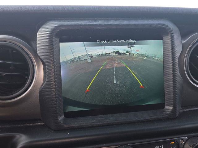 Used 2022 Jeep Wrangler Unlimited Sport w/ Sun And Sound Package AWD/4WD image 17