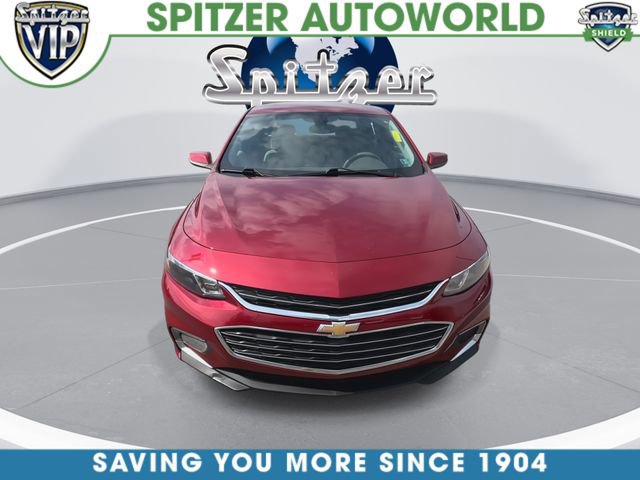 Used 2017 Chevrolet Malibu LT FWD image 3