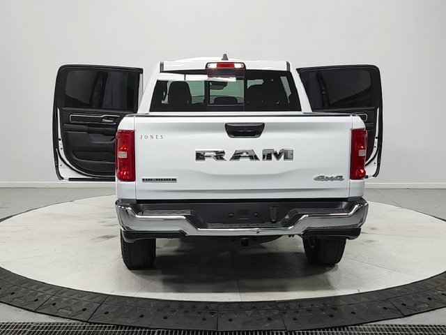 Used 2025 RAM 1500 Big Horn AWD/4WD image 15