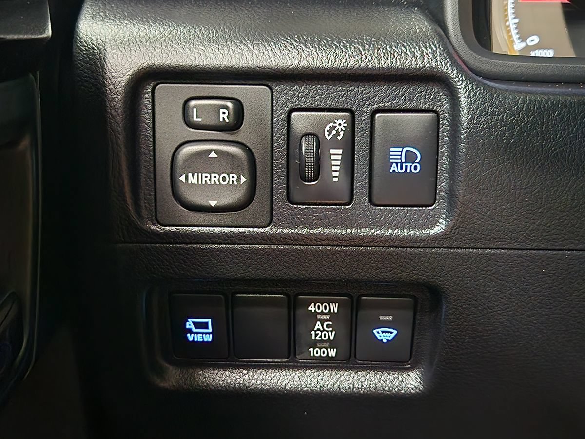 Used 2023 Toyota 4Runner TRD Off-Road Premium w/ Off Road Premium Plus Package AWD/4WD image 42