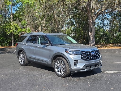 Certified 2025 Ford Explorer Platinum w/ Ultimate Package image 14