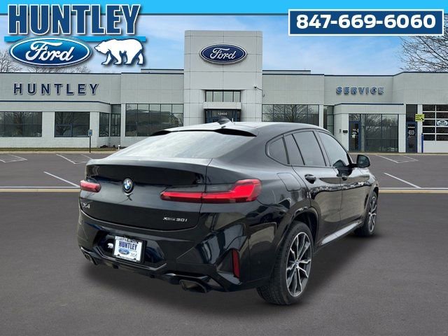 Used 2023 BMW X4 xDrive30i image 5