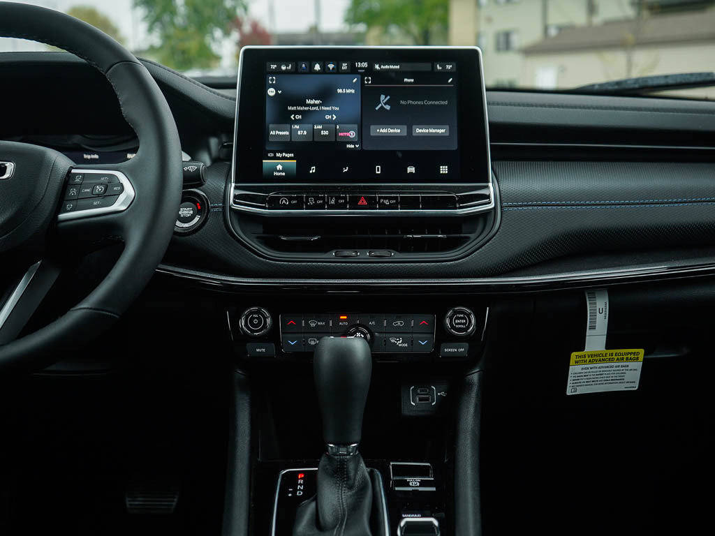 New 2026 Jeep Compass Limited AWD/4WD image 17
