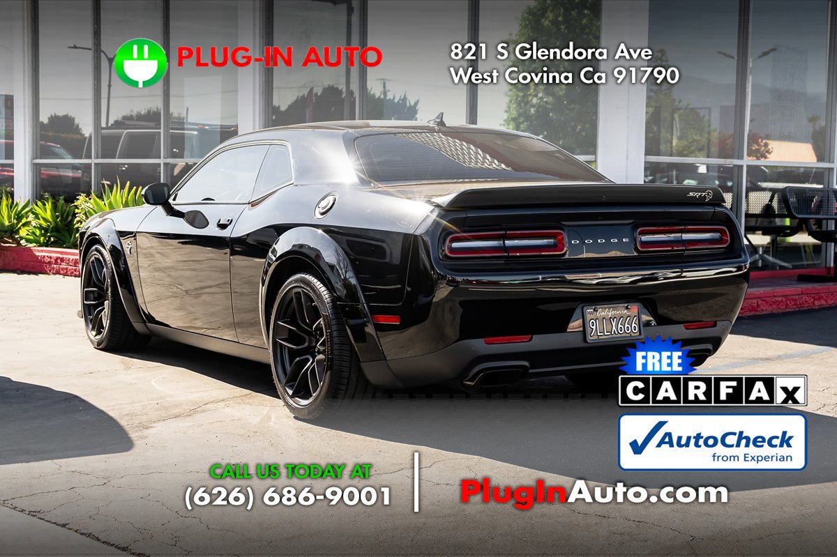 Used 2023 Dodge Challenger SRT Hellcat image 2