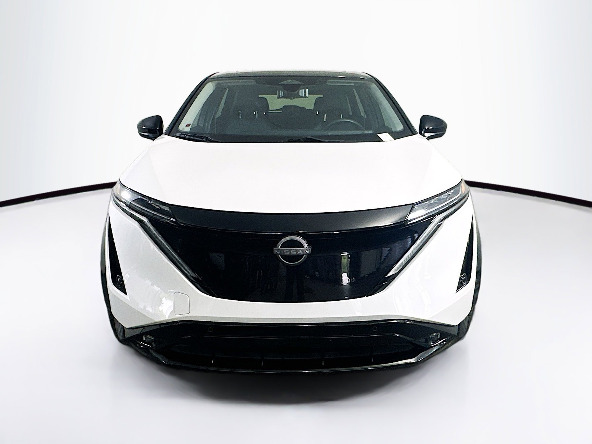 Used 2024 Nissan Ariya FWD image 2