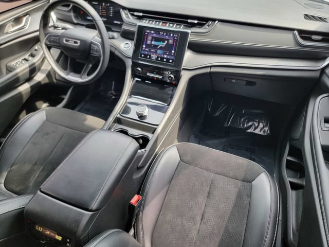 Certified 2024 Jeep Grand Cherokee L Laredo AWD/4WD image 40