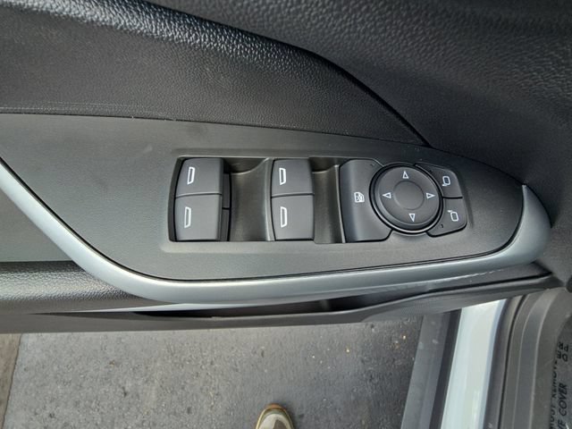 New 2026 Chevrolet Trax RS w/ Sunroof Package FWD image 27