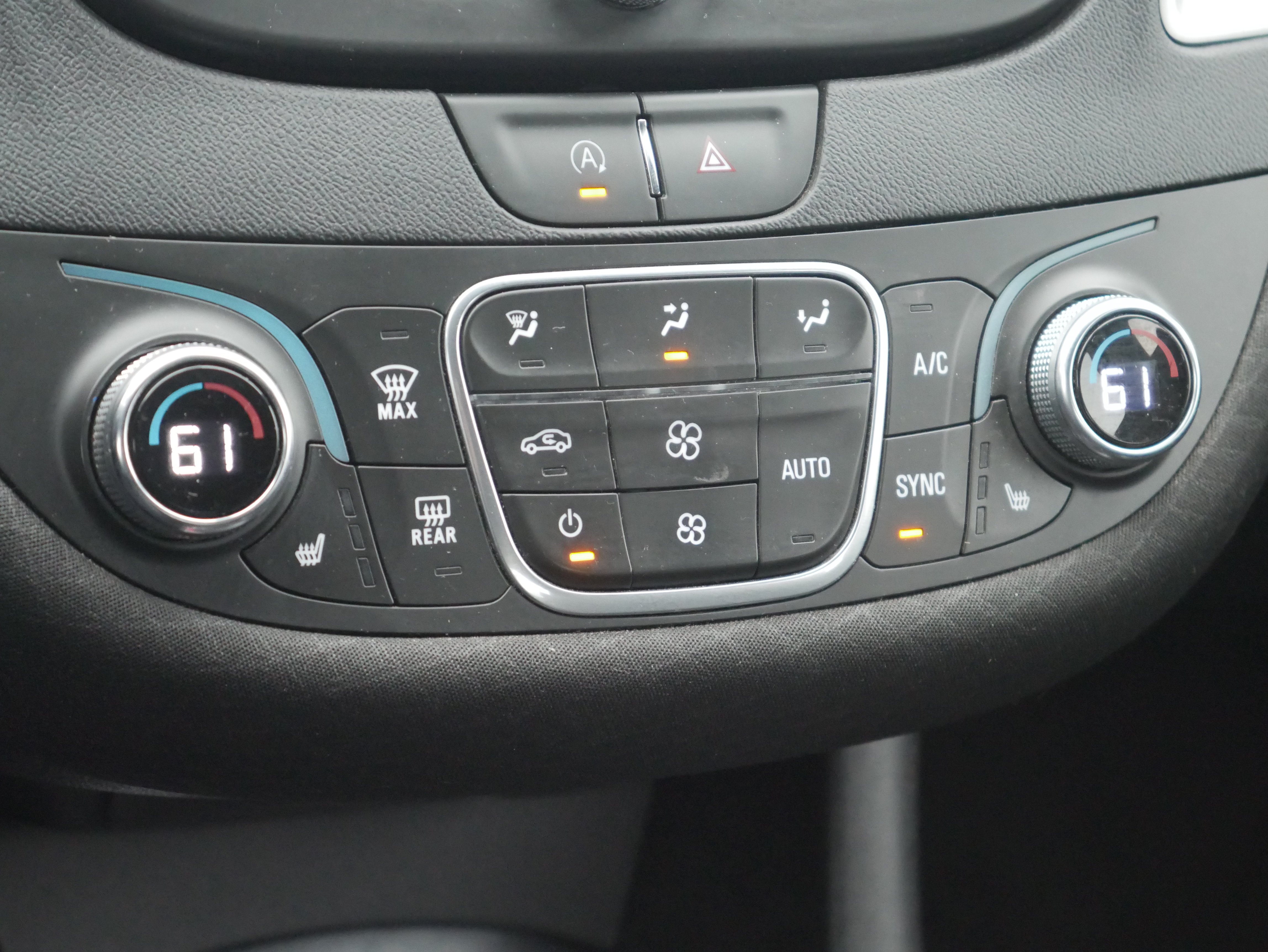 Used 2022 Chevrolet Malibu LT FWD image 13