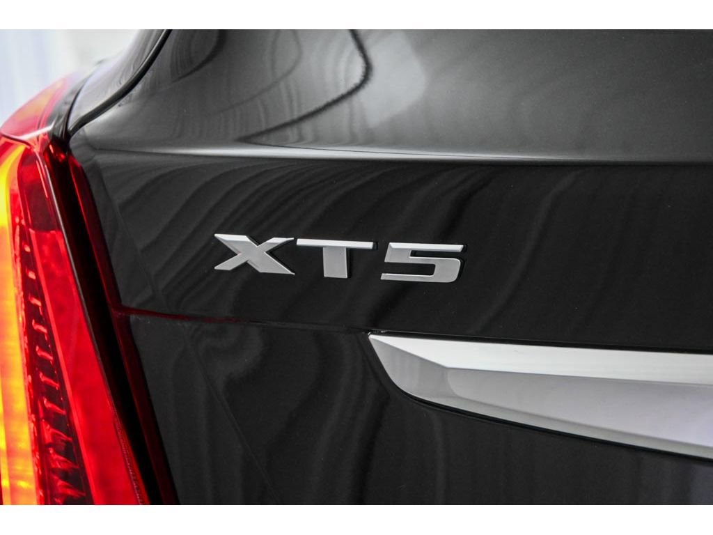 Certified 2025 Cadillac XT5 Premium Luxury FWD image 61