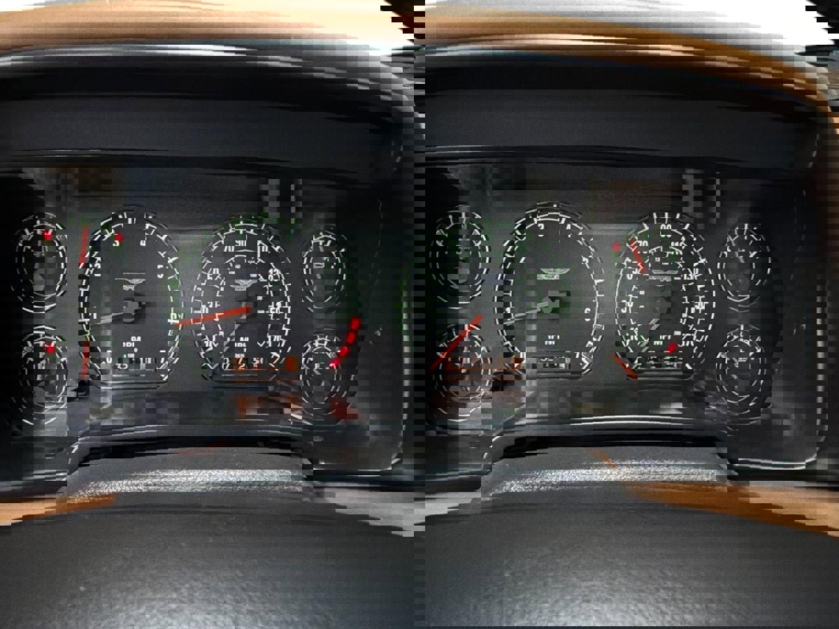 Used 1998 Aston Martin DB7 Coupe image 14