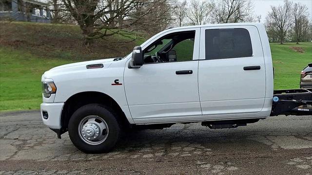 Used 2023 RAM 3500 Tradesman w/ Max Tow Package image 5
