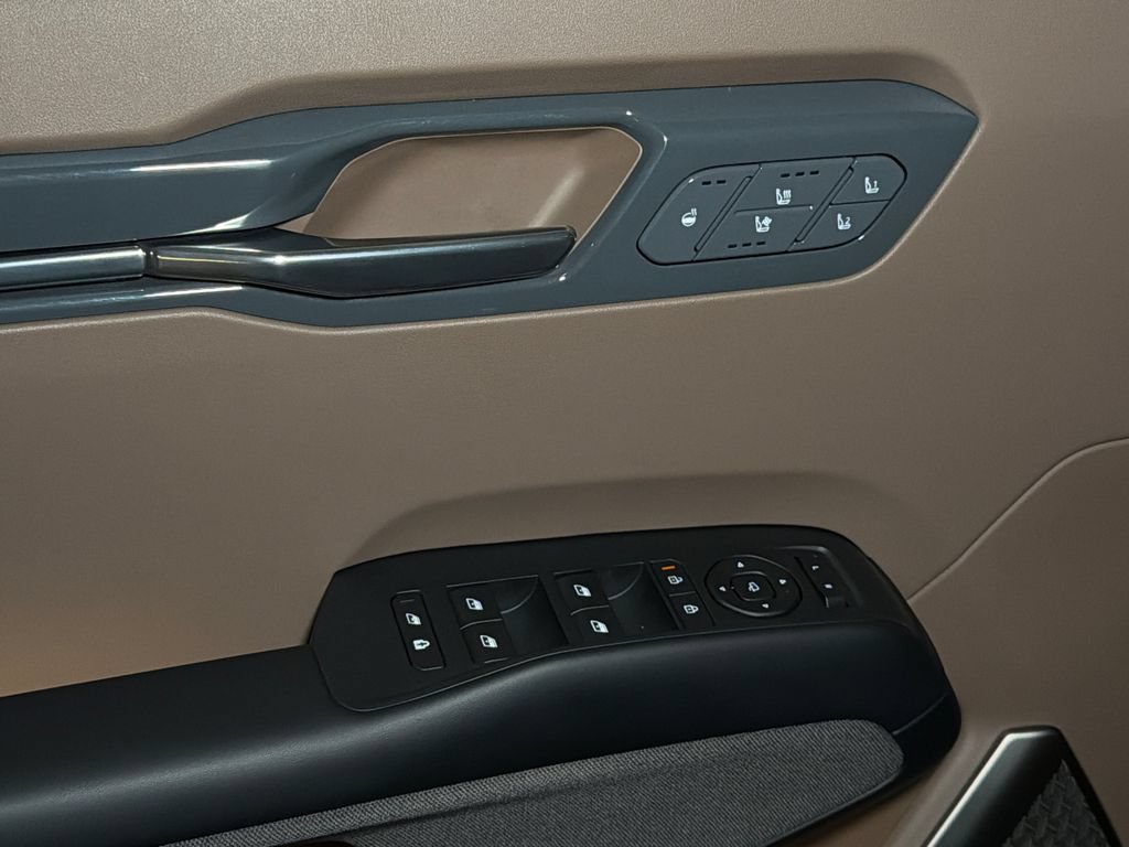 Certified 2024 Kia EV9 Land AWD/4WD image 26