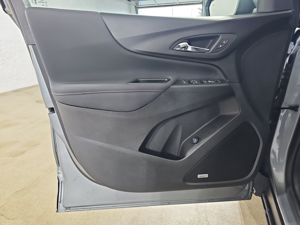 Certified 2024 Chevrolet Equinox RS w/ RS Leather Package AWD/4WD image 32