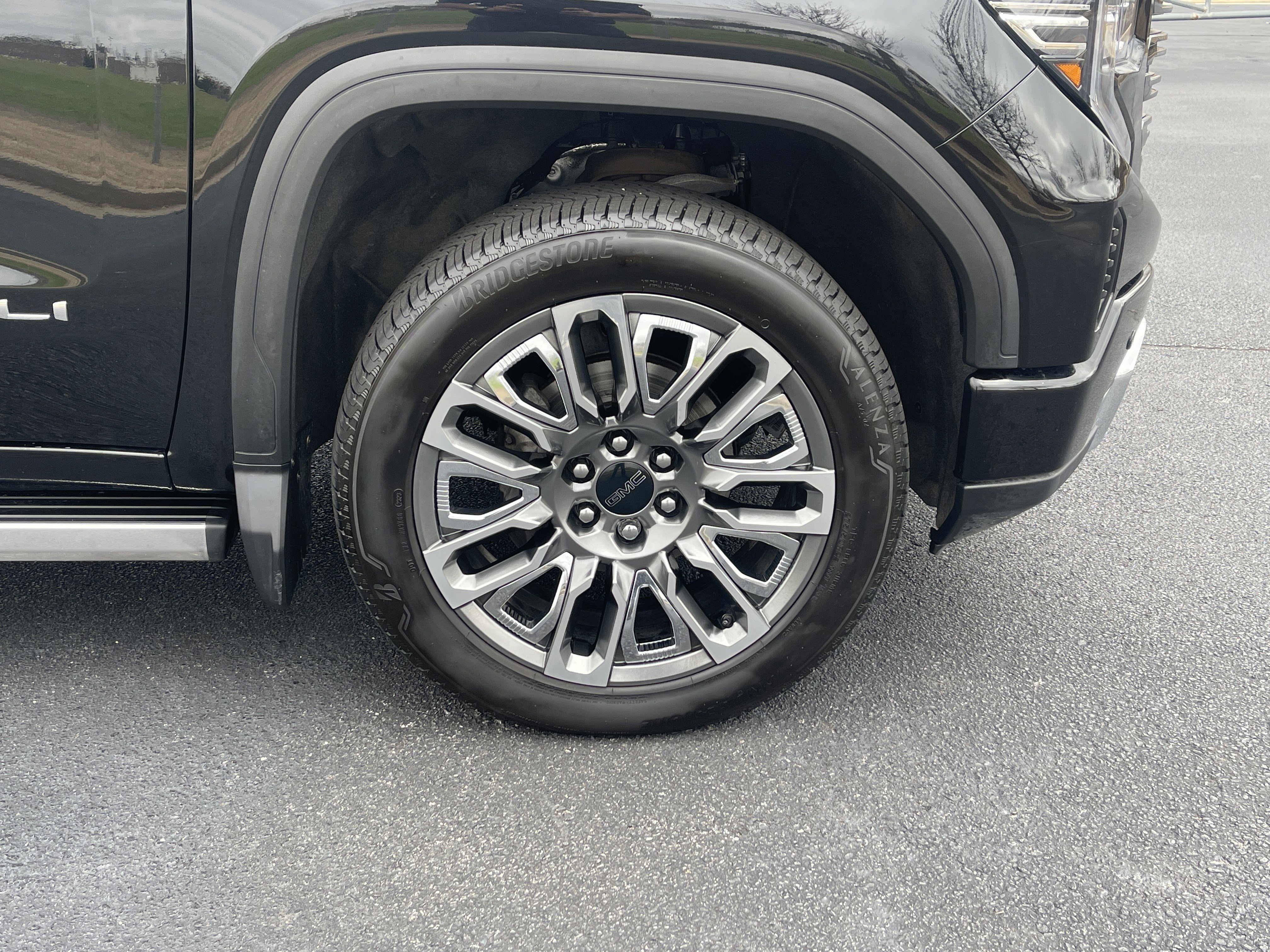 Used 2023 GMC Sierra 1500 Denali Ultimate image 33