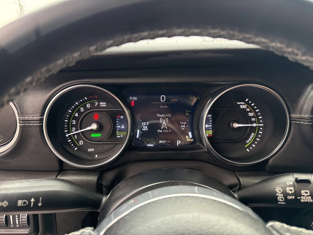 Used 2022 Jeep Wrangler Unlimited Sahara image 22