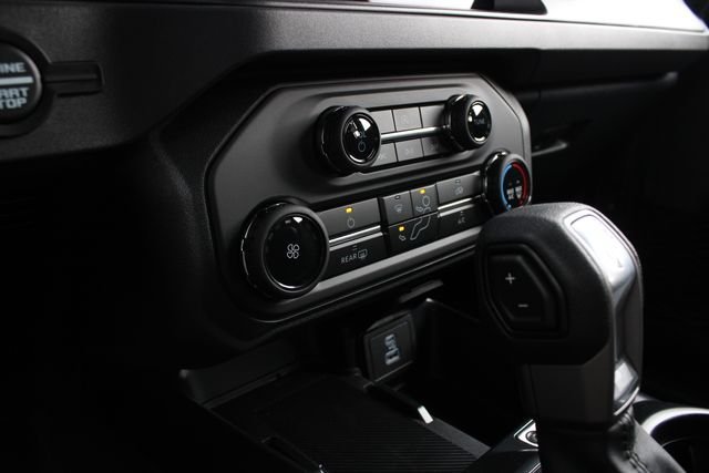 New 2025 Ford Bronco 4-Door AWD/4WD image 15