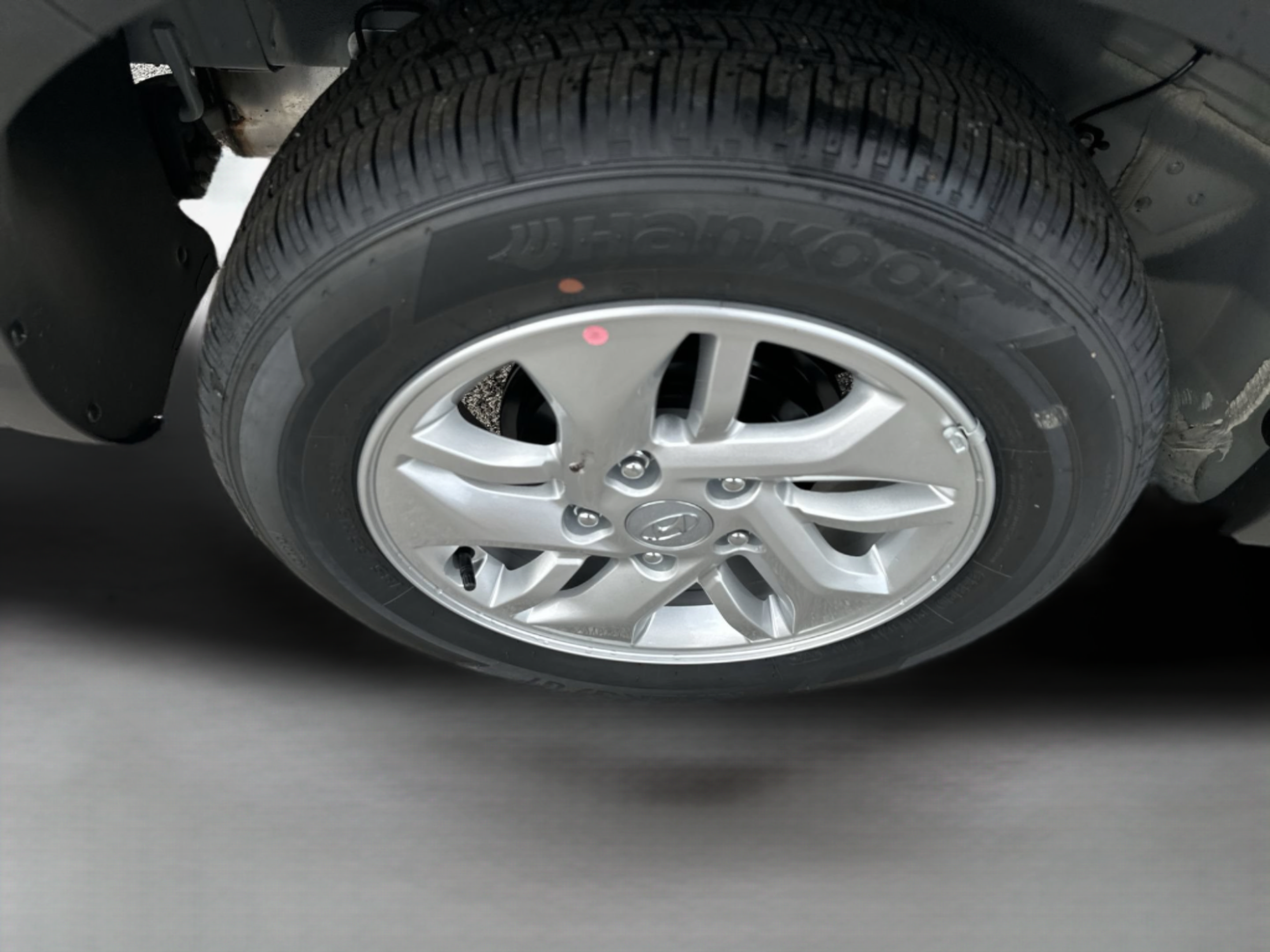 New 2026 Hyundai Venue SE FWD image 28