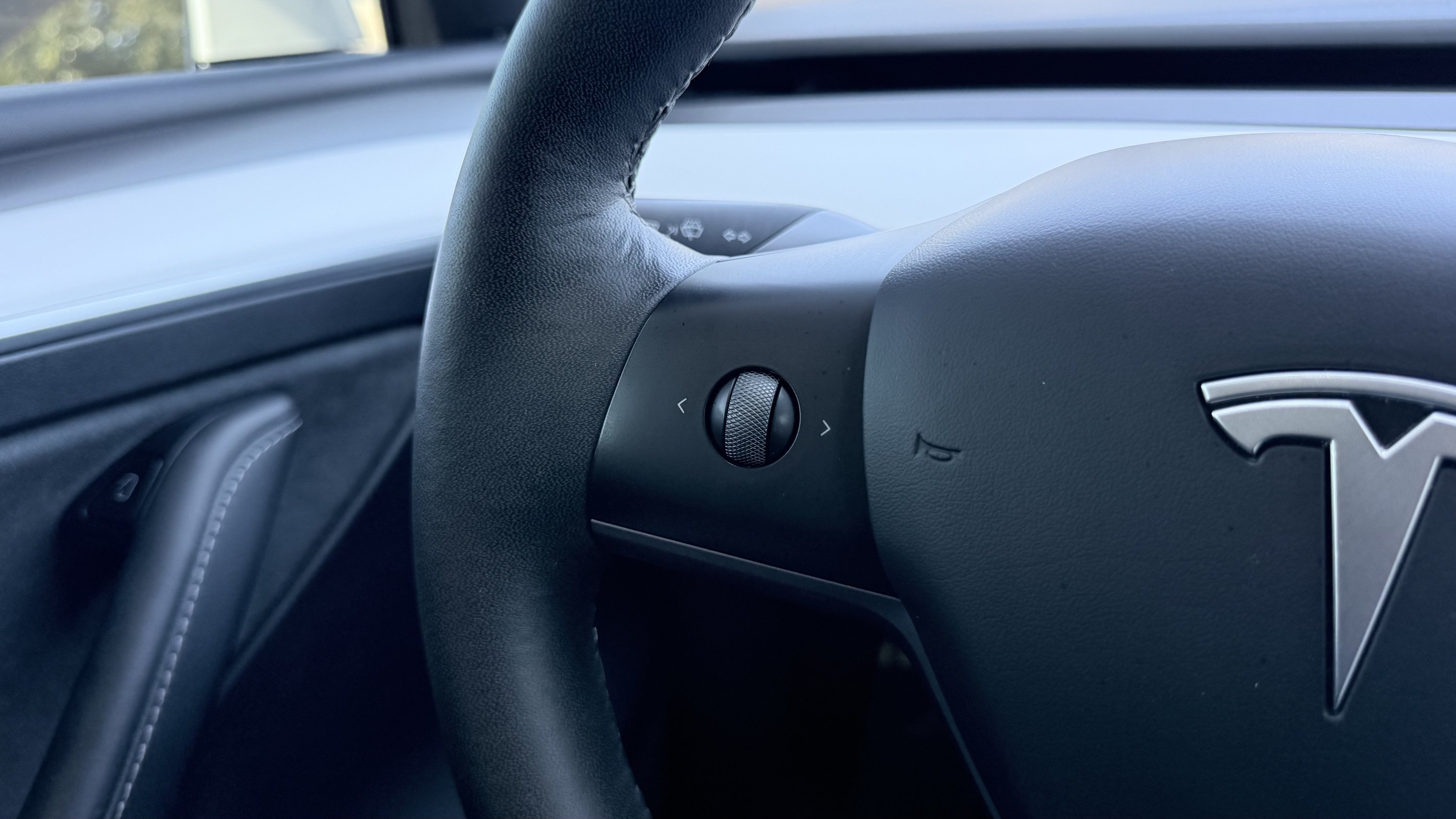 Used 2023 Tesla Model Y Long Range AWD/4WD image 56