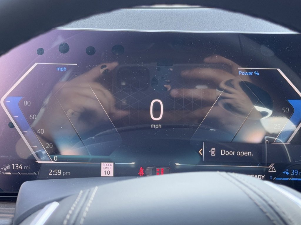 Used 2026 BMW X5 xDrive50e w/ Premium Package image 27