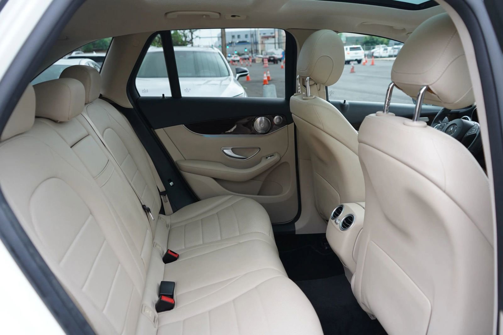 Used 2017 Mercedes-Benz GLC 300 image 18