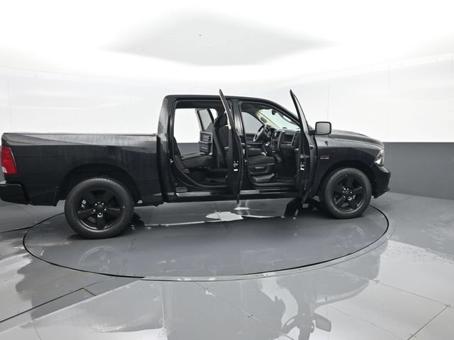 Used 2019 RAM 1500 Express w/ Wheel & Sound Group AWD/4WD image 27