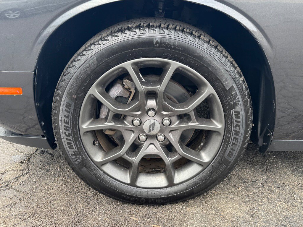 Used 2018 Dodge Challenger GT w/ Driver Convenience Group image 9