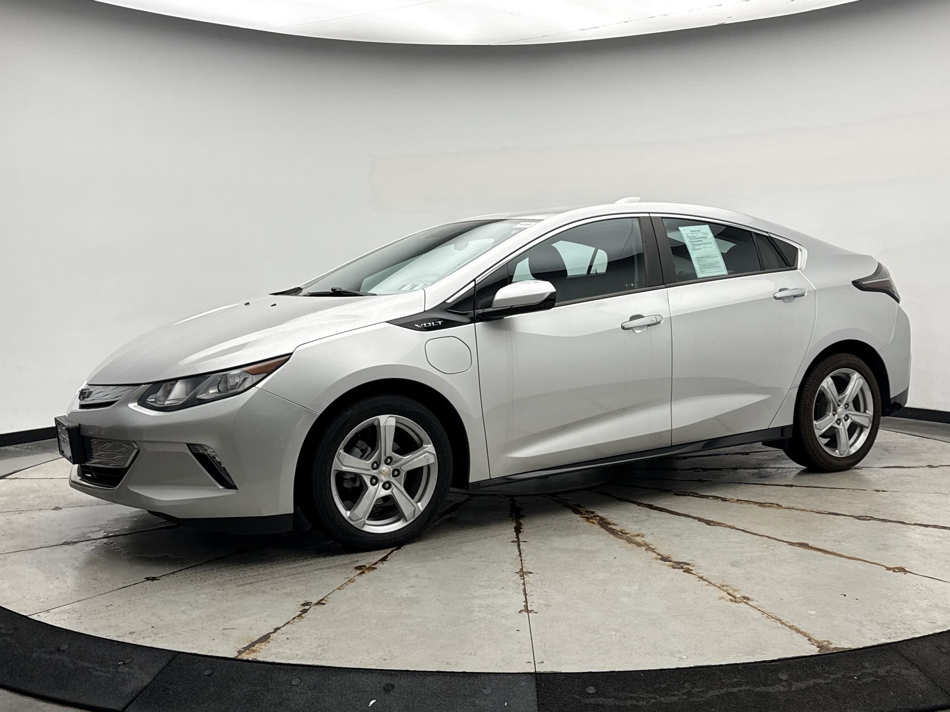 Used 2019 Chevrolet Volt LT w/ Power Convenience Package FWD image 1