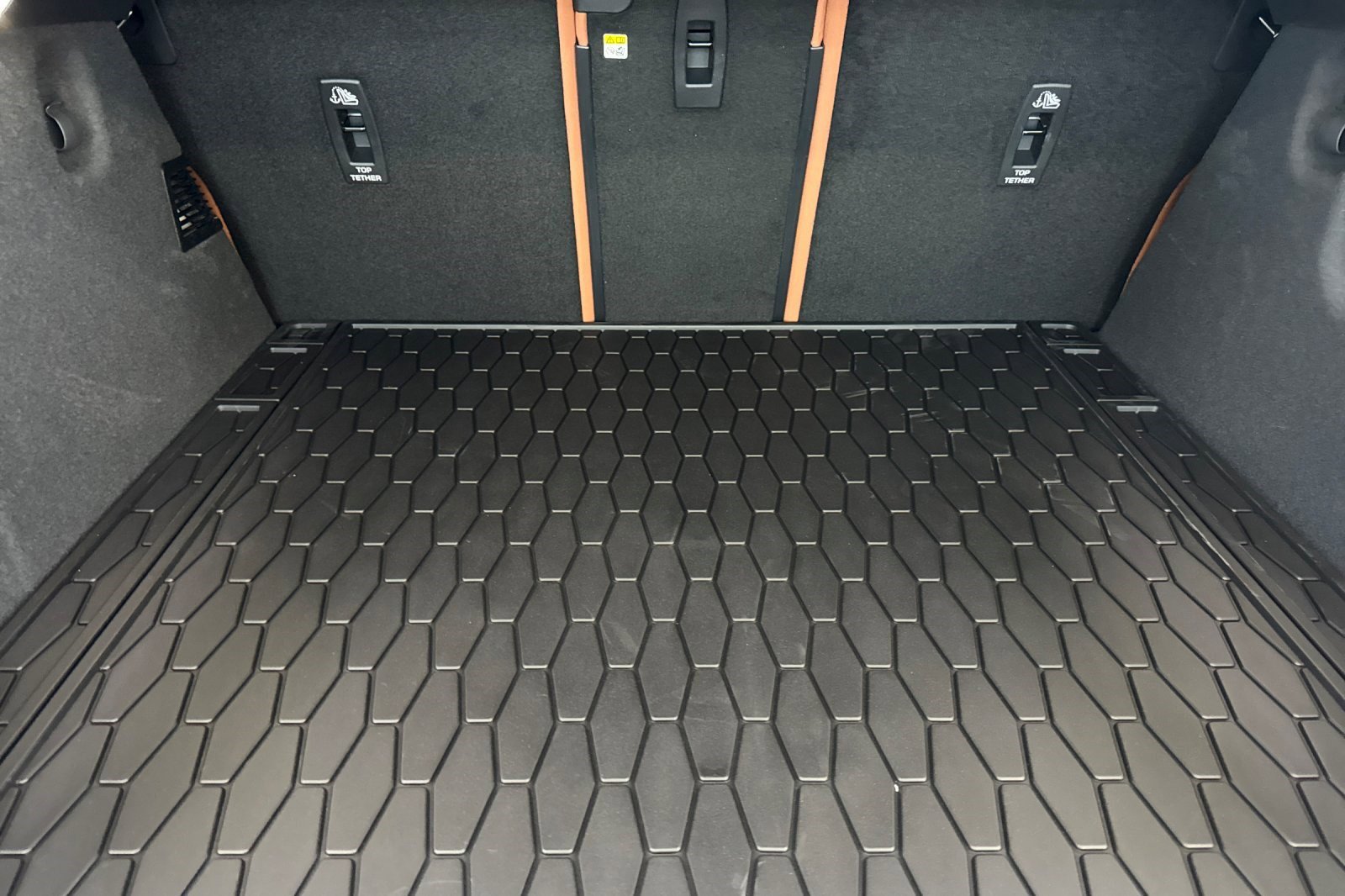 New 2026 Jaguar F-PACE R-Dynamic S image 28